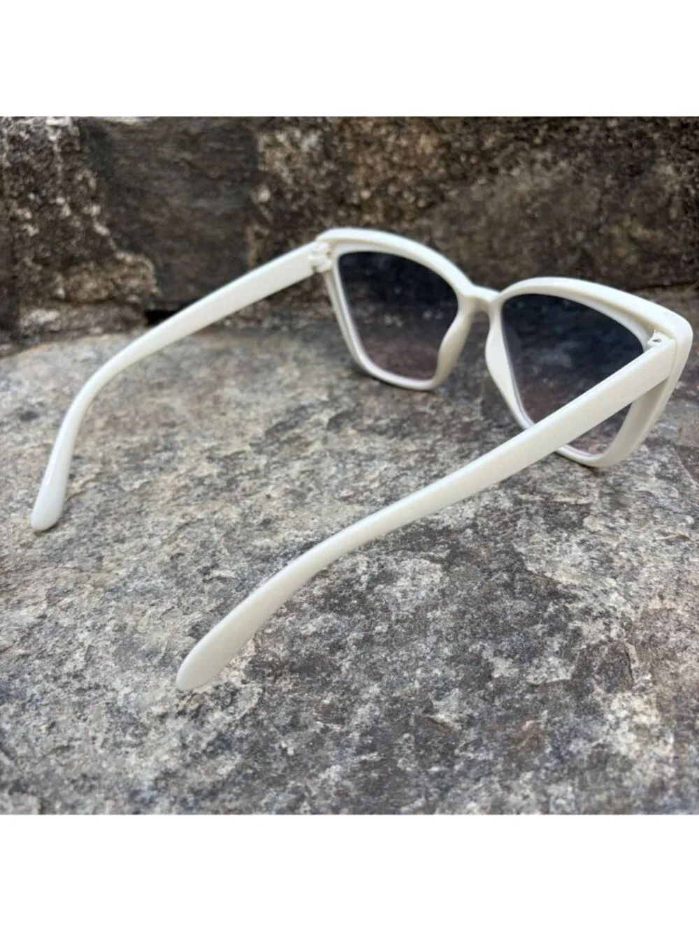 Vintage Cream Cat Eye Sunglasses Retro Oversized Mod Style Gradient Lenses NEW
